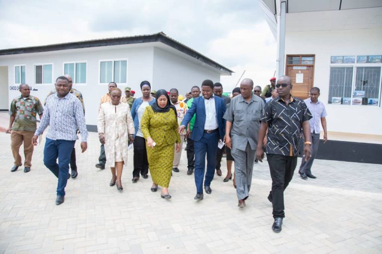 Makamu wa Rais akataa kufungua kituo cha mabasi cha Mailimoja