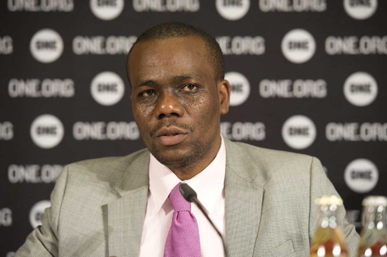 Zitto ashikiliwa na polisi