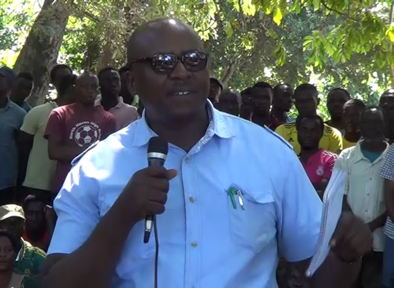 Afisa misitu asimamishwa kazi kwa tuhuma za kupiga wanawake.