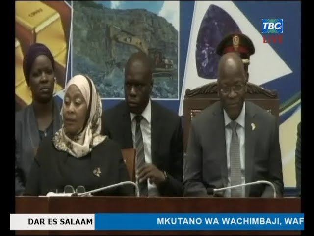 RAIS MAGUFULI KATIKA MKUTANO WA WACHIMBAJI,WAFANYABIASHARA NA WADAU WA SEKTA YA MADINI