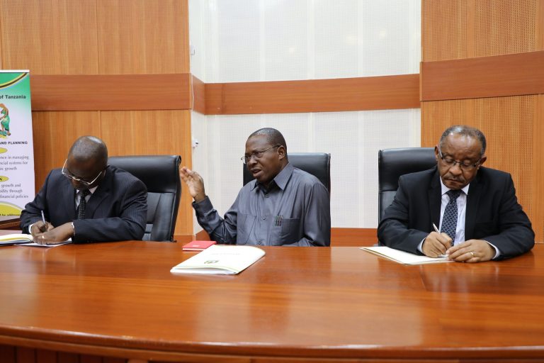 Ukaguzi wa maduka yakubadilishia fedha waimarisha thamani ya shilingi ya Tanzania