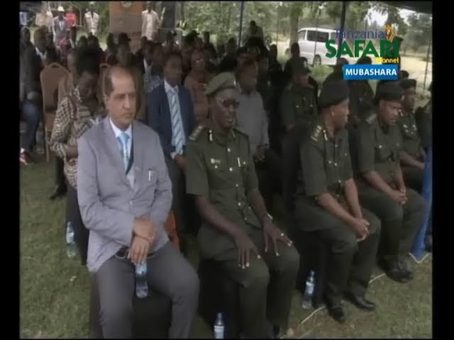 Waziri Kigwangalla apokea Tuzo ya Hifadhi bora ya Serengeti 2019