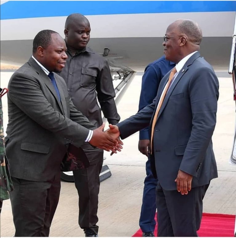 Chalamila apongezwa na Rais Magufuli kwa kuwachapa viboko Wanafunzi