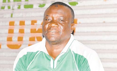 Mziba abeba mikoba ya Dismas Ten