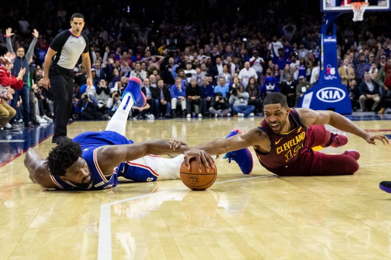Cavaliers waicharaza Sixers