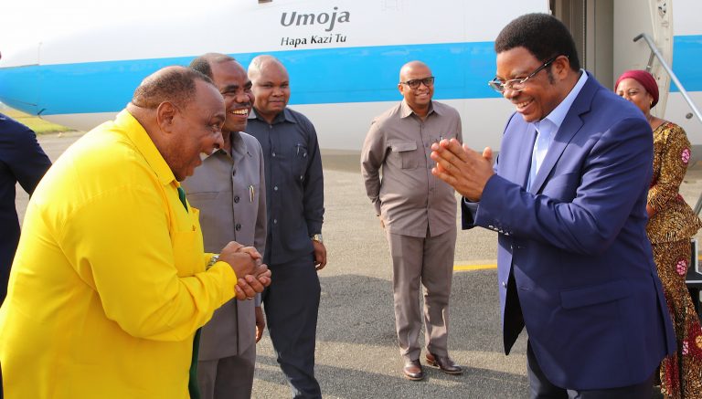 Waziri Mkuu aunguruma Jijini Tanga, asisitiza uwajibikaji kwa viongozi