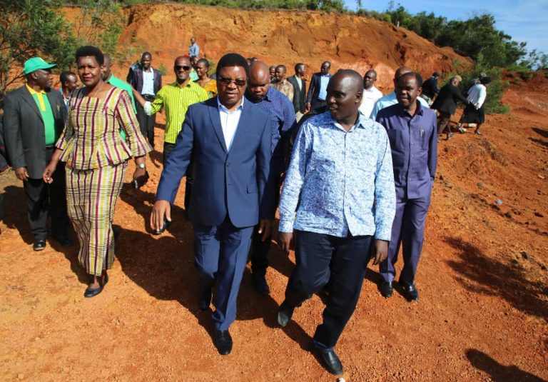 Waziri Mkuu aagiza kufungwa kwa machimbo ya Boksiti