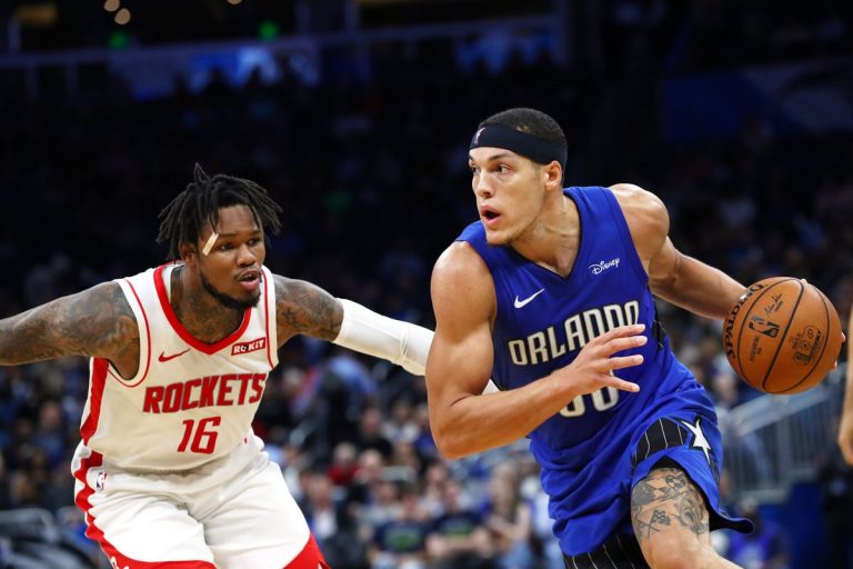 Orlando Magic yaigaragaza Huston Rockets