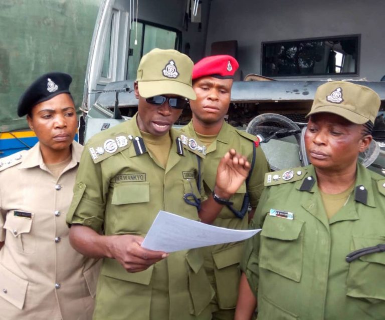 Kijana aua watoto wawili, naye auawa