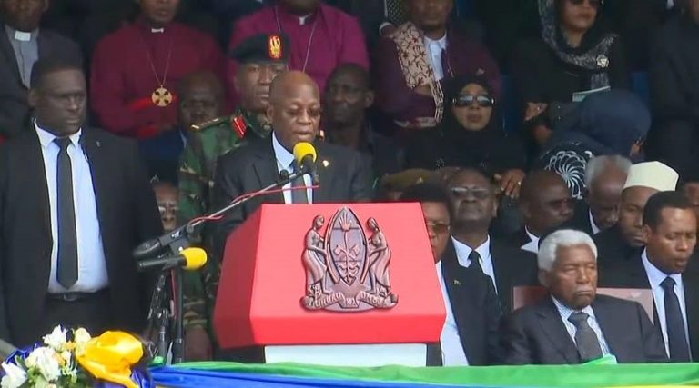 Rais Magufuli abariki uwanja wa Taifa kuitwa ‘Mkapa Stadium’