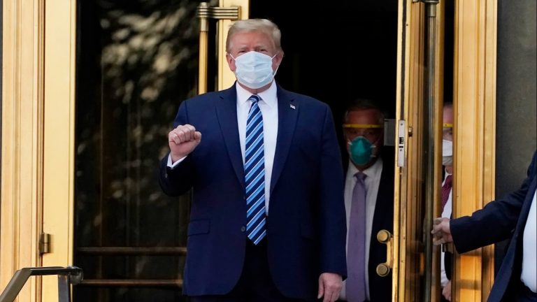 Donald Trump arejea ikulu