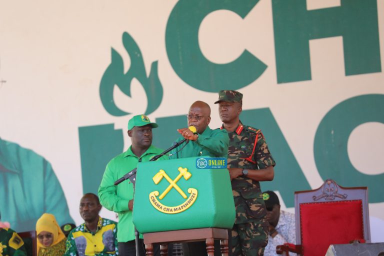 DKT. Magufuli awaomba Watanzania kuiombea Kenya