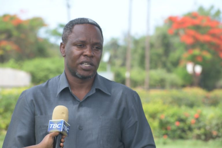 Msitumie pesa nyingi wakati wa sikukuu – RC Byakanwa