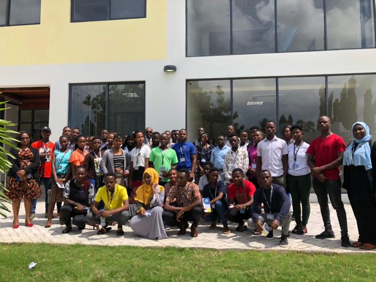 Wanafunzi SJMC watakiwa kuwa wabunifu