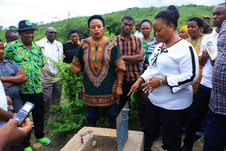 Naibu Waziri wa Maji akerwa na taarifa za uongo