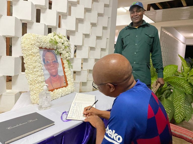 Ridhiwani Kikwete ahani msiba wa mtoto wa Nyerere