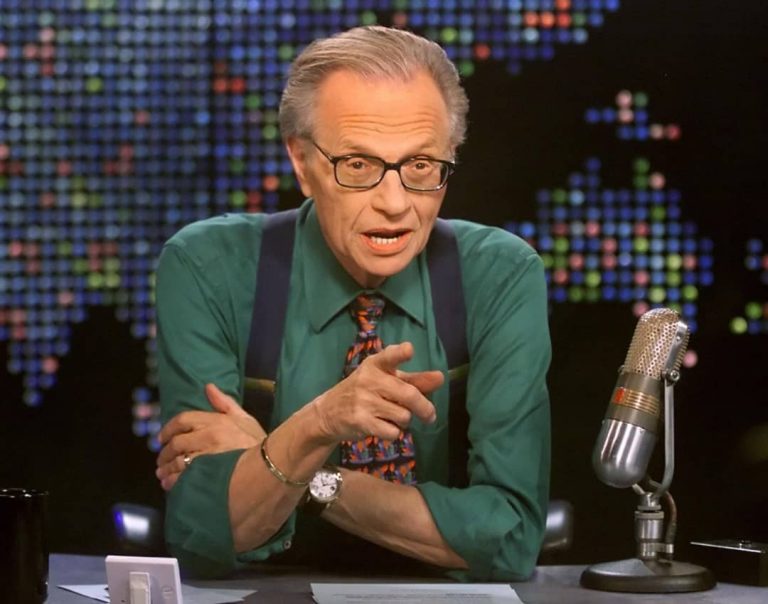 Mtangazaji maarufu Larry King afariki dunia