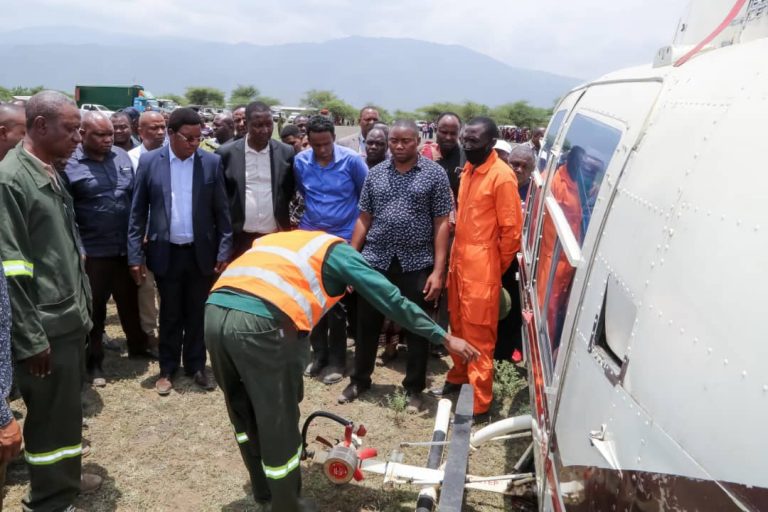 Waziri Mkuu aridhishwa na mapambano dhidi ya nzige