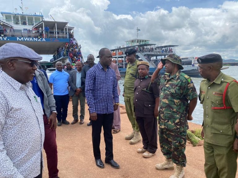 Waziri Aweso aagiza Watendaji kadhaa kuswekwa ndani