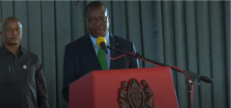 Dkt Mpango awaagiza Viongozi wa Serikali kufanya kazi kama timu