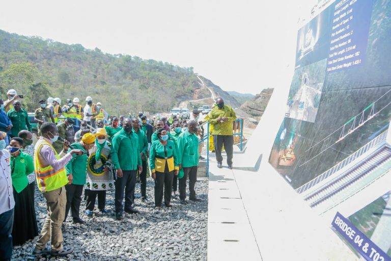 Chongolo atoa siku 14 kwa viongozi kufuatilia utekelezaji wa Ilani