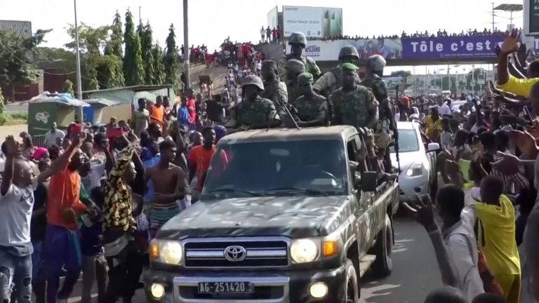 Waliopindua serikali Guinea watoa amri kwa mawaziri