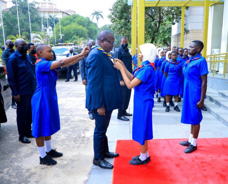 Dkt.Mpango Asisitiza Malezi kwa Watoto wa Afrika