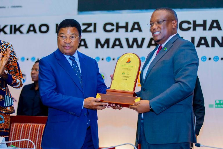 Rais Samia Atunukiwa Tuzo Maalum