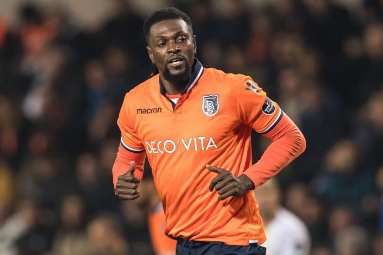 Adebayor atundika daluga baada ya miaka 21