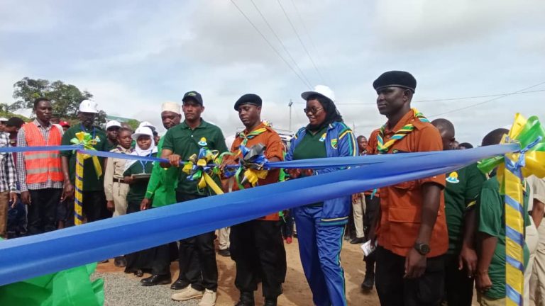 Mwenge waridhishwa na ujenzi wa barabara